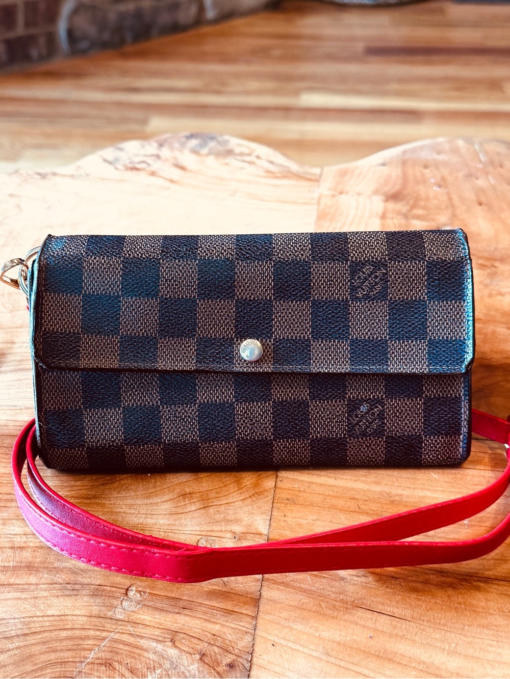 Louis Vuitton damier Sarah wallet converted Crossbody vintage